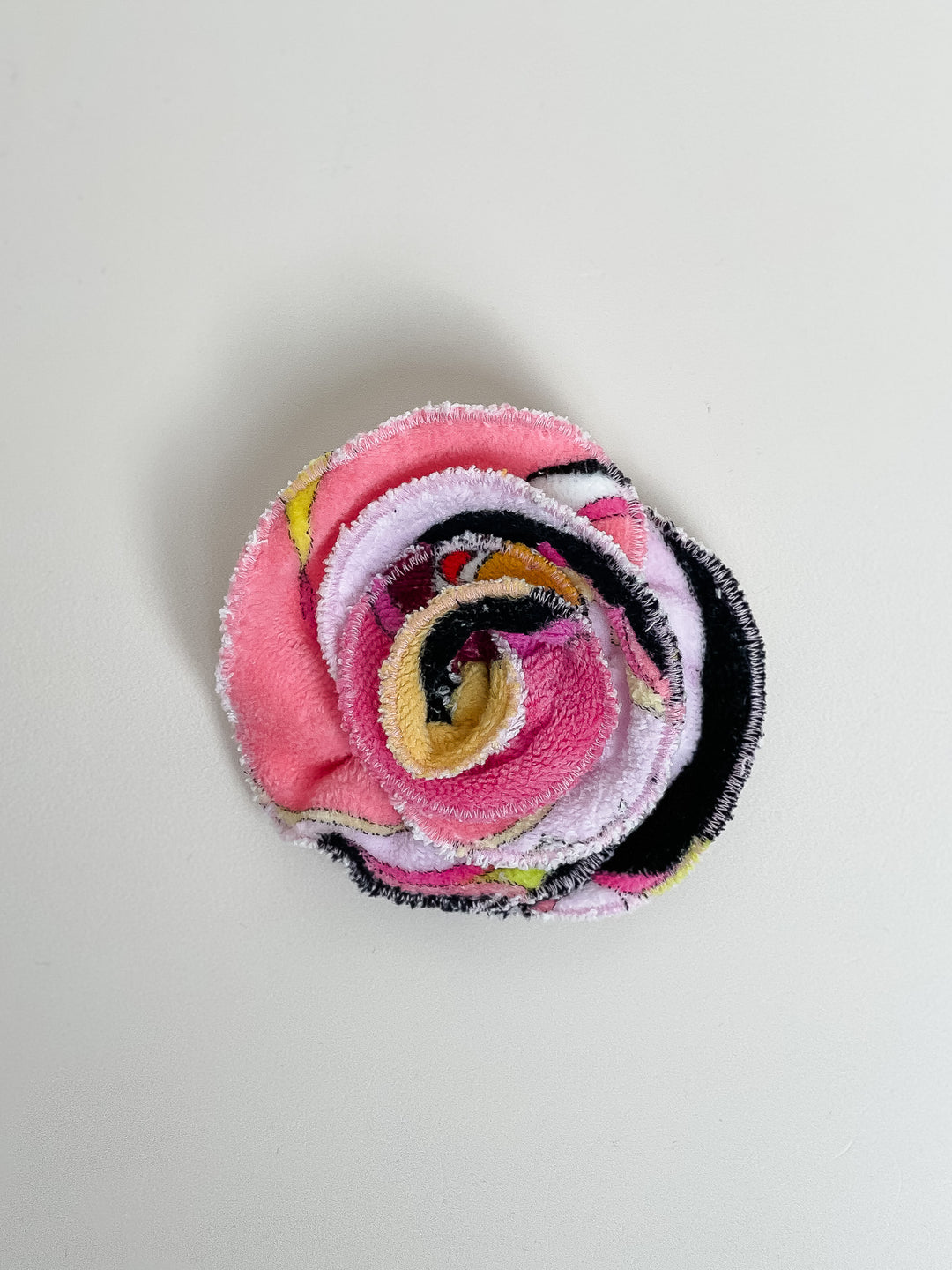 Part of the Sequel collection this Re/lax Rosette #28 by Sophia is meticulously handmade by Re/lax Remade artisans.